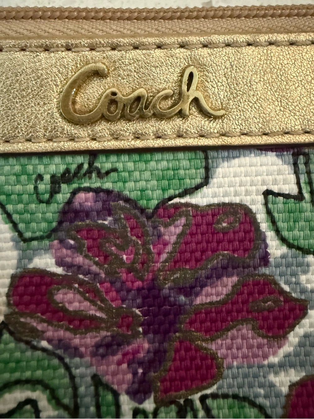 Coach Ashley Iris Floral Wristlet Gold Leather Trim NWOT - Picture 4 of 8